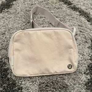 NWOT Lululemon Belt Bag - Large 2L